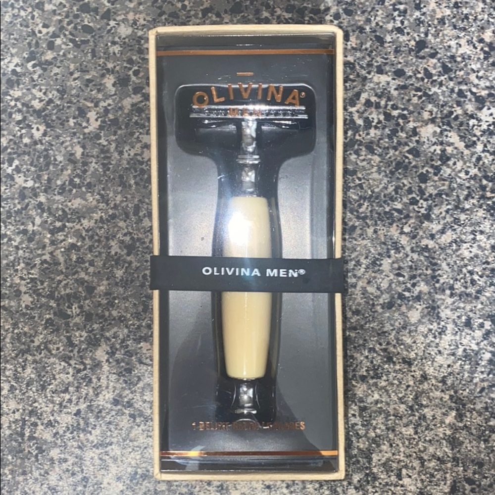 NWT NIB NIP Olivina Men’s Razor Set